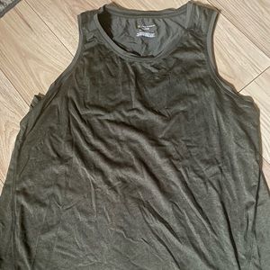Army Green Tank